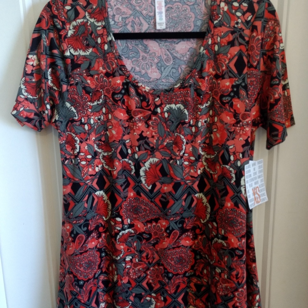 LuLaRoe XS Perfect T NWT